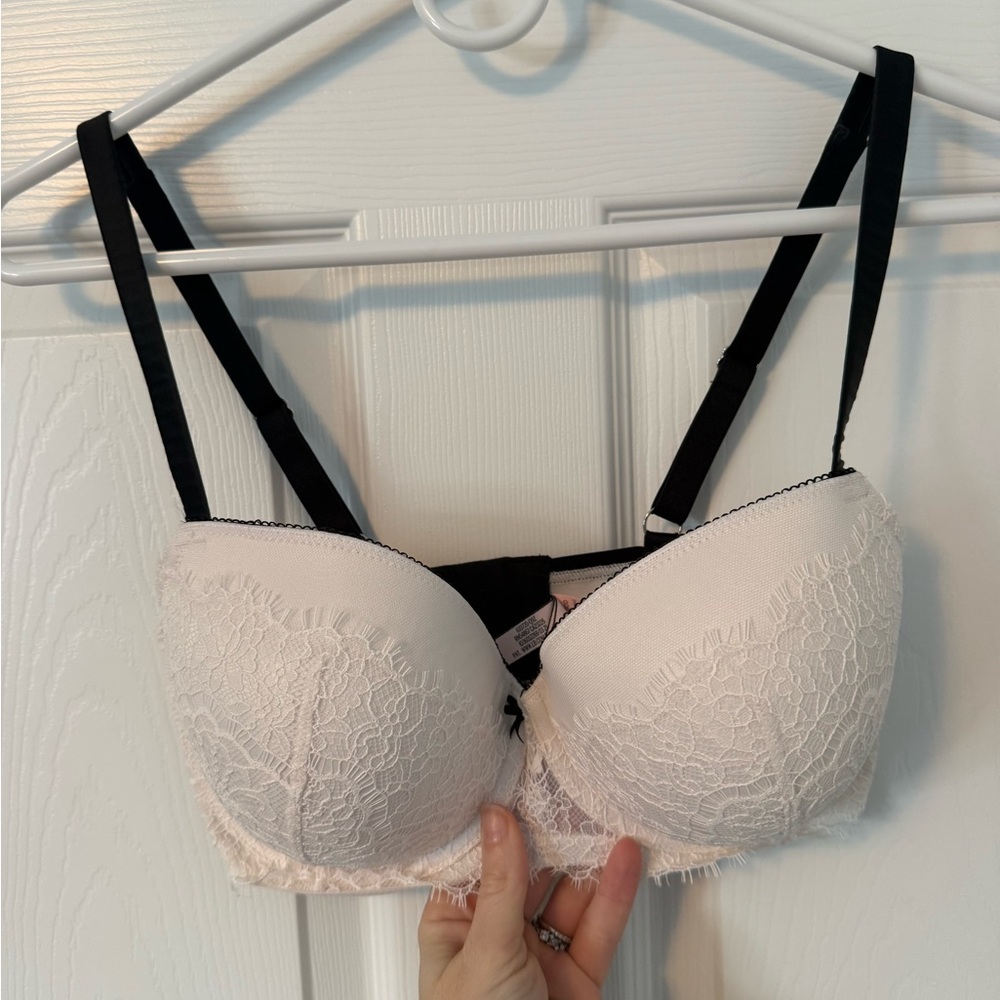 Victoria's Secret White and Black Lace Push-Up Bra